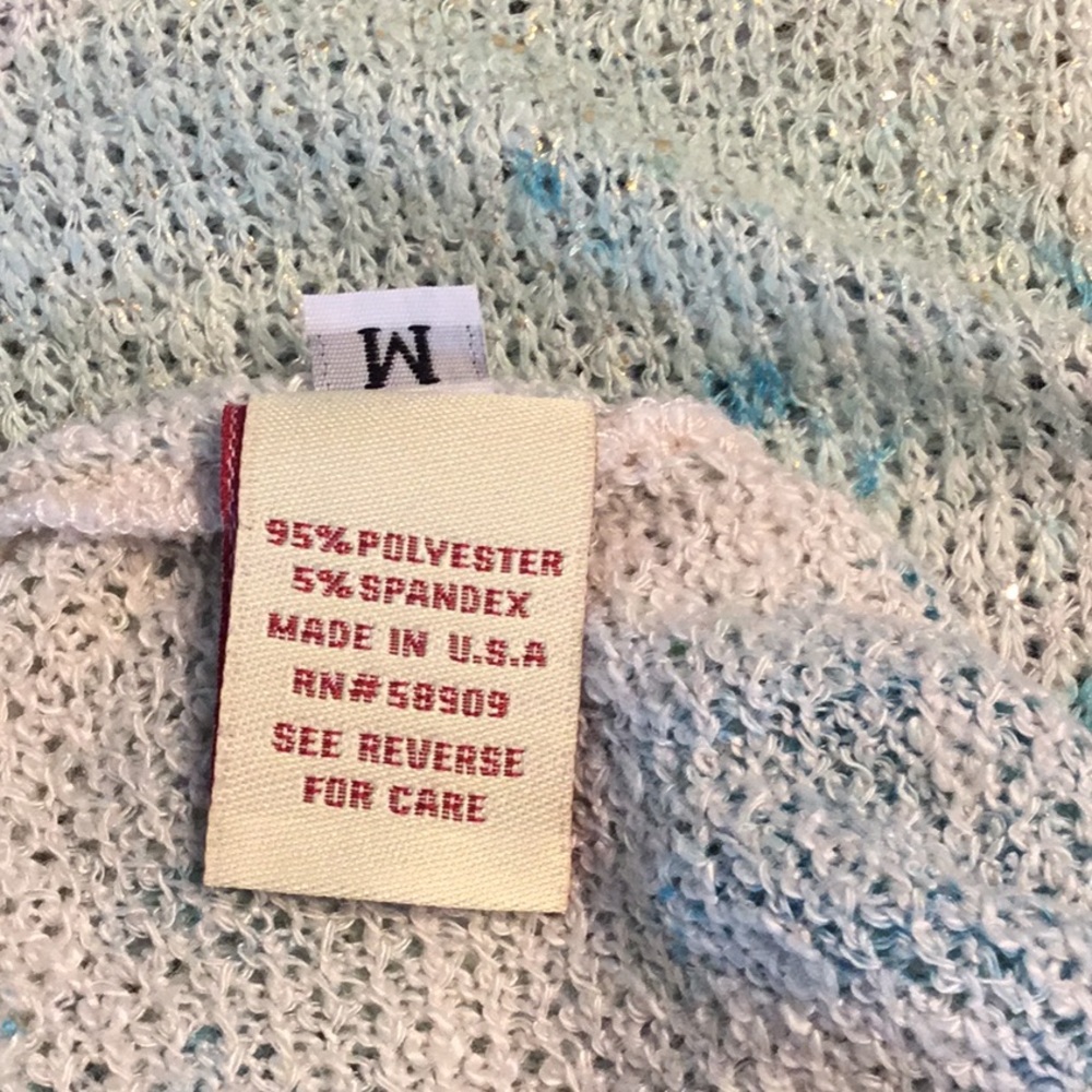 Woman’s Reba light weight v neck sweater - Picture 4 of 4